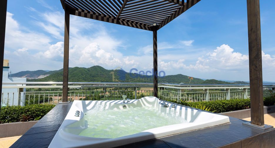 For sale 5 bedrooms condo in Mueang Chon Buri, Chonburi
