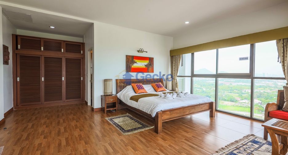 For sale 5 bedrooms condo in Mueang Chon Buri, Chonburi