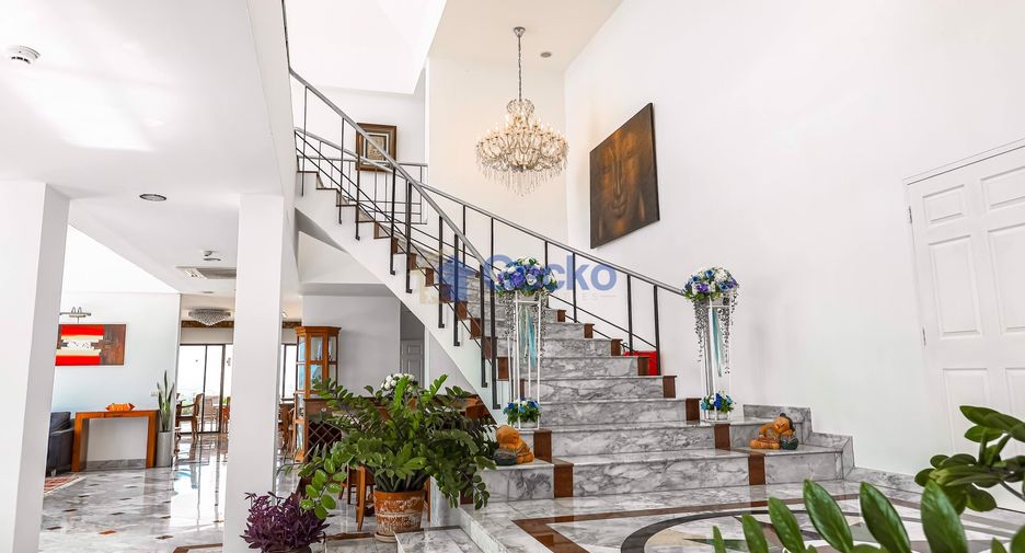 For sale 5 bedrooms condo in Mueang Chon Buri, Chonburi