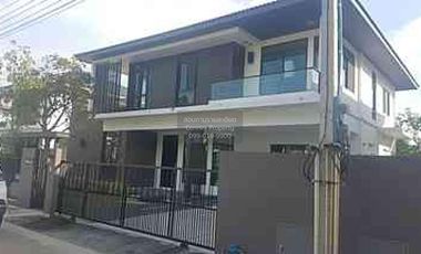 For rent 4 bedrooms house in Bang Phli, Samut Prakan