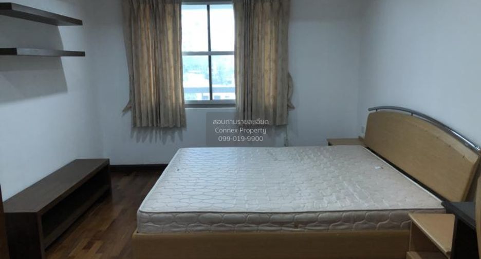 Condo en alquiler de 3 habitaciones en Watthana, Bangkok