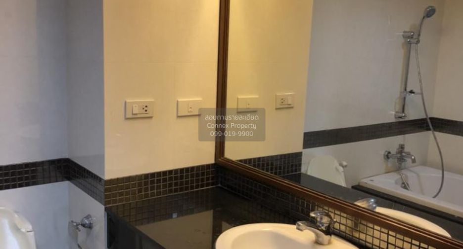Condo en alquiler de 3 habitaciones en Watthana, Bangkok