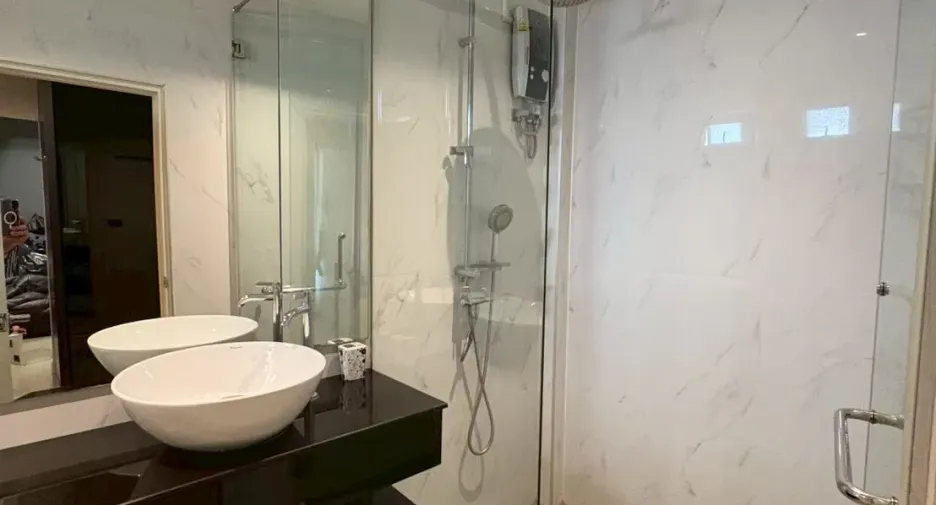 Reihenhaus zur Miete mit 3 Zimmer in Pathum Wan, Bangkok