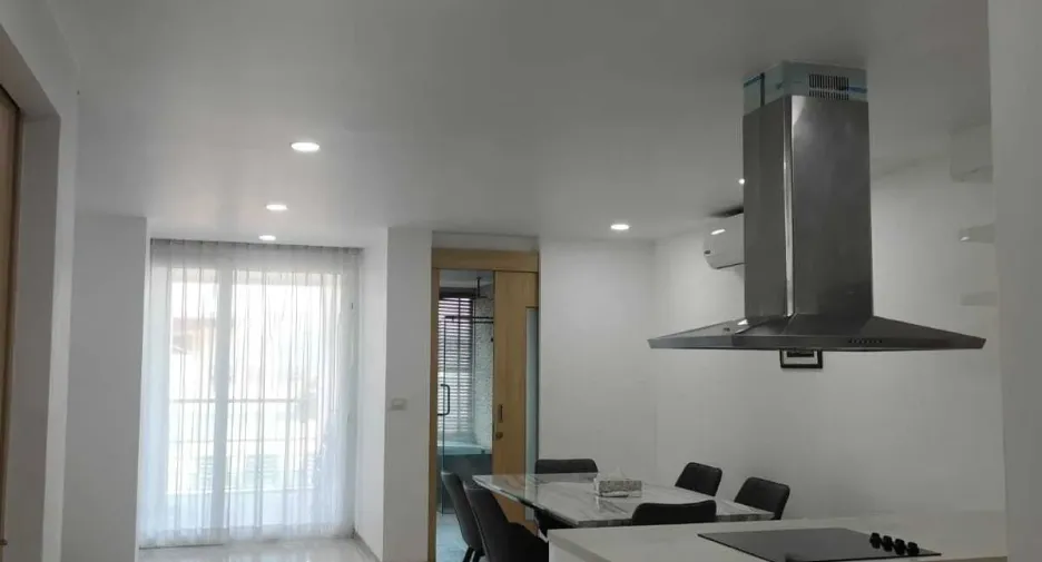 For sale 3 bedrooms apartment in Kathu, Phuket
