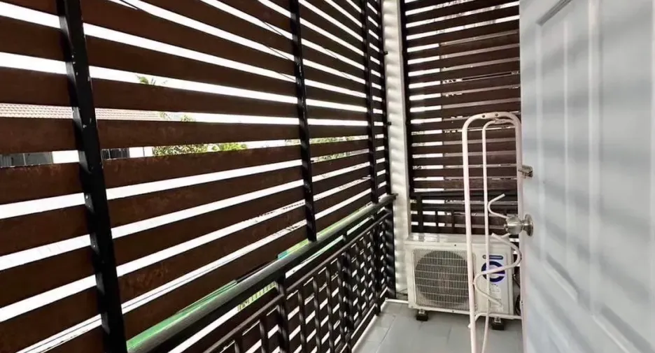 For sale 8 bedrooms townhouse in Thalang, Phuket
