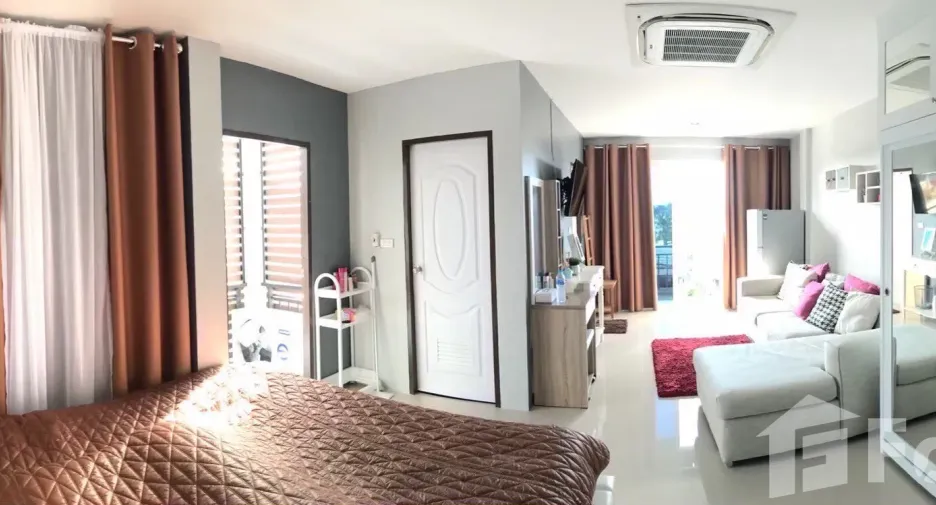 For sale 8 bedrooms townhouse in Thalang, Phuket