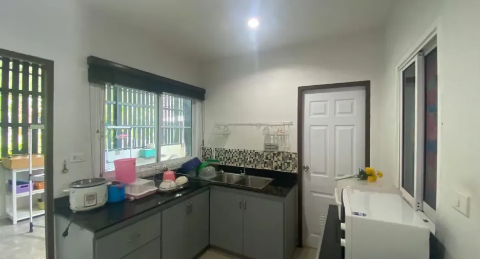 For sale 8 bedrooms townhouse in Thalang, Phuket