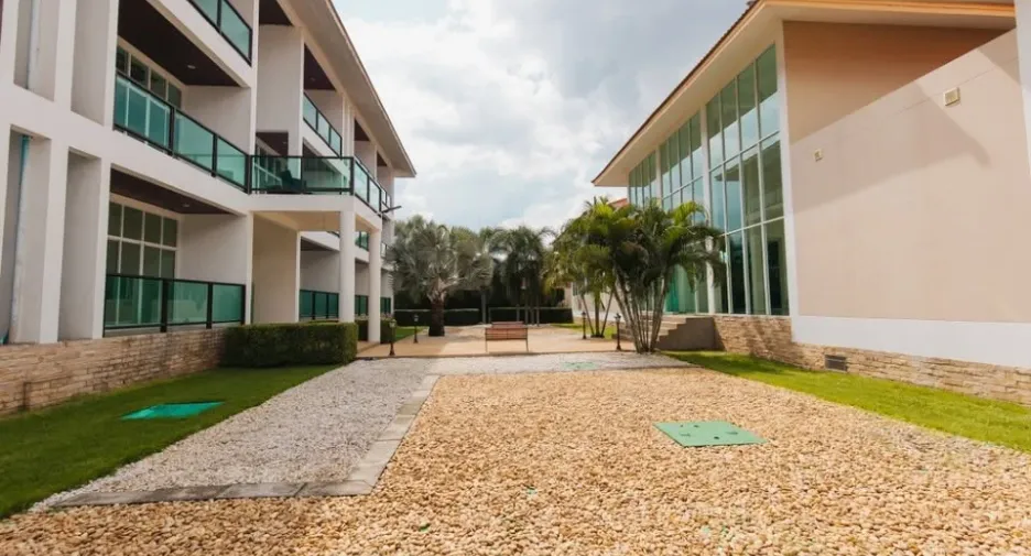 For sale 1 bed apartment in East Pattaya, Pattaya
