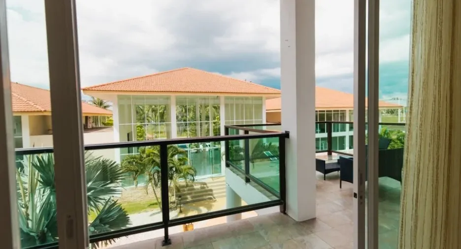 For sale 1 bed apartment in East Pattaya, Pattaya