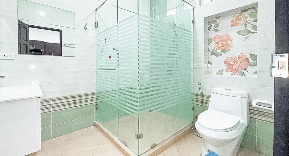 À vendre 3 chambres maison à Huay Yai, Pattaya