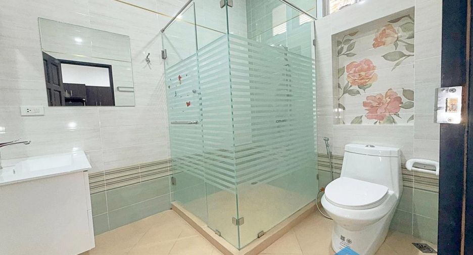 For sale 3 bedrooms house in Huay Yai, Pattaya