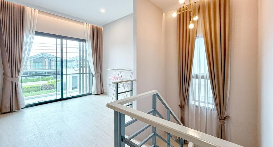 For sale 3 bedrooms house in East Pattaya, Pattaya