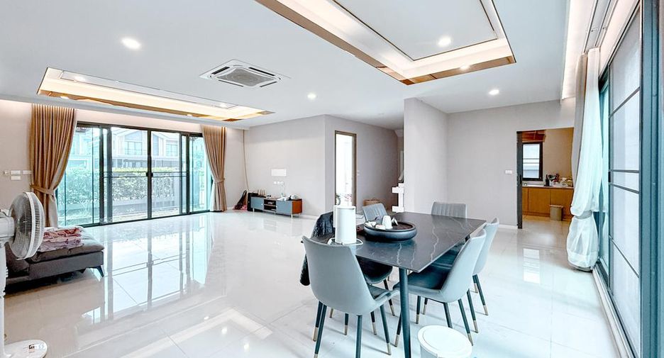 For sale 3 bedrooms house in East Pattaya, Pattaya