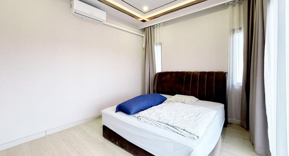For sale 3 bedrooms house in East Pattaya, Pattaya
