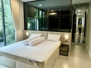 À louer 4 chambres maison à Saphan Sung, Bangkok