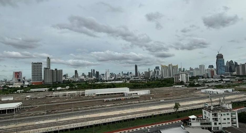 For rent 1 bed condo in Huai Khwang, Bangkok