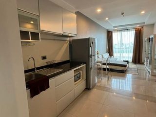 À louer 1 chambre condo à Huai Khwang, Bangkok