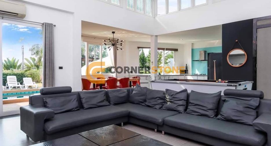 For rent and for sale 4 bedrooms house in Sattahip, Chonburi