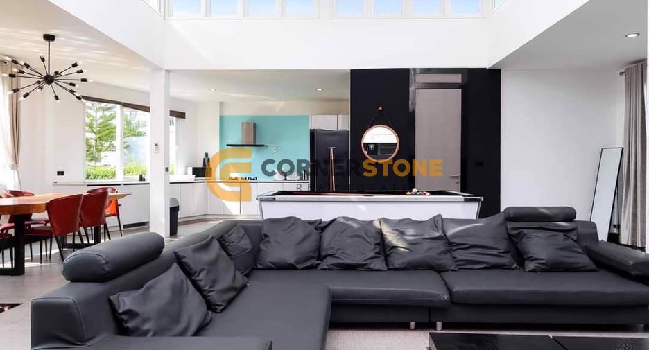 For rent and for sale 4 bedrooms house in Sattahip, Chonburi