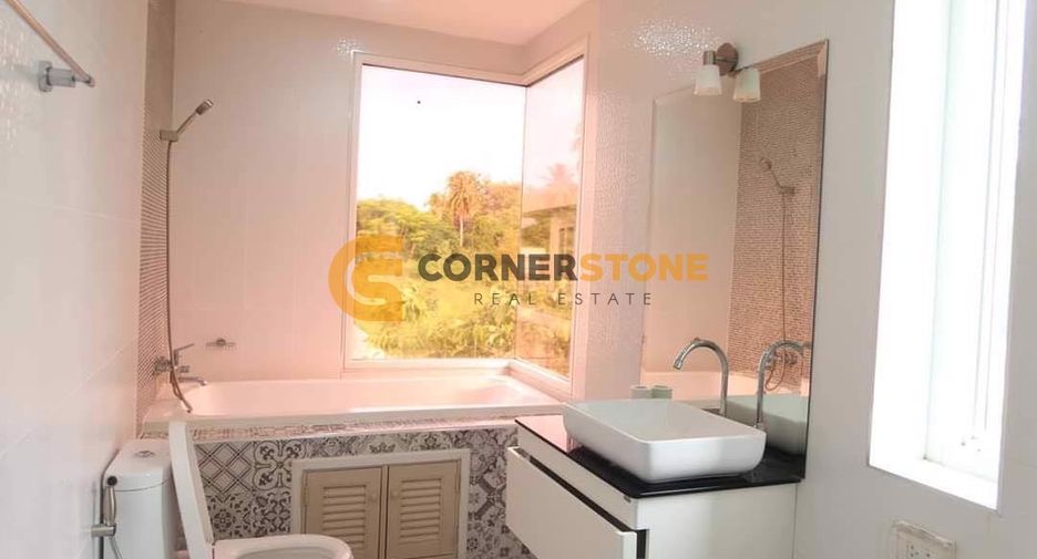 For rent and for sale 4 bedrooms house in Sattahip, Chonburi