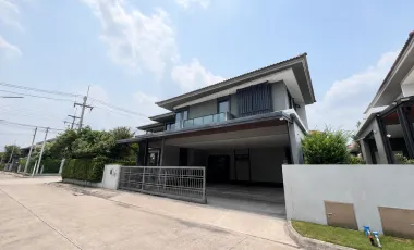 出租 4 卧室 独立屋 在 Lam Luk Ka, Pathum Thani