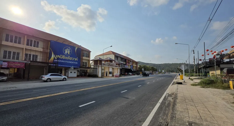For rent 4 bedrooms townhouse in Ban Chang, Rayong