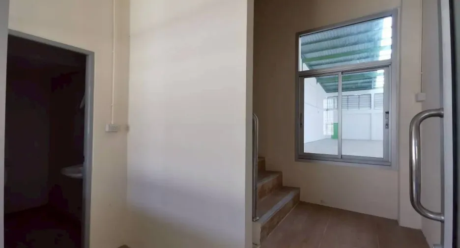 Haus zur Miete mit Studio in Lat Lum Kaeo, Pathum Thani