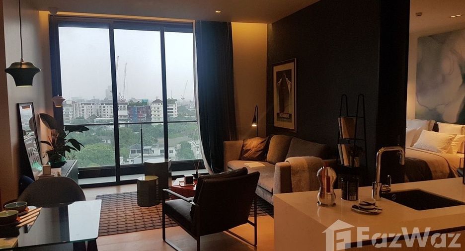 For rent 1 bed condo in Khlong Toei, Bangkok
