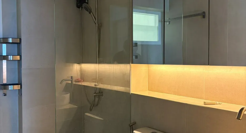 For rent 2 bedrooms condo in Watthana, Bangkok