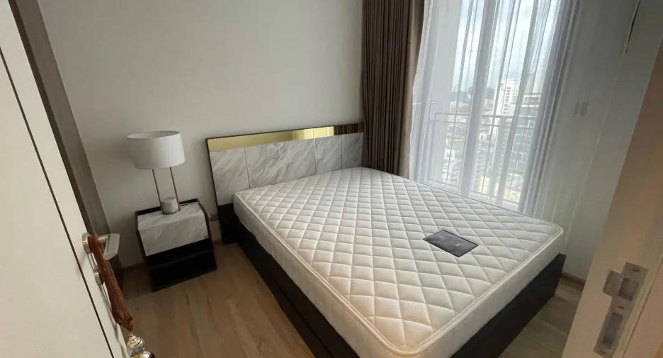 For rent 1 bed condo in Phaya Thai, Bangkok
