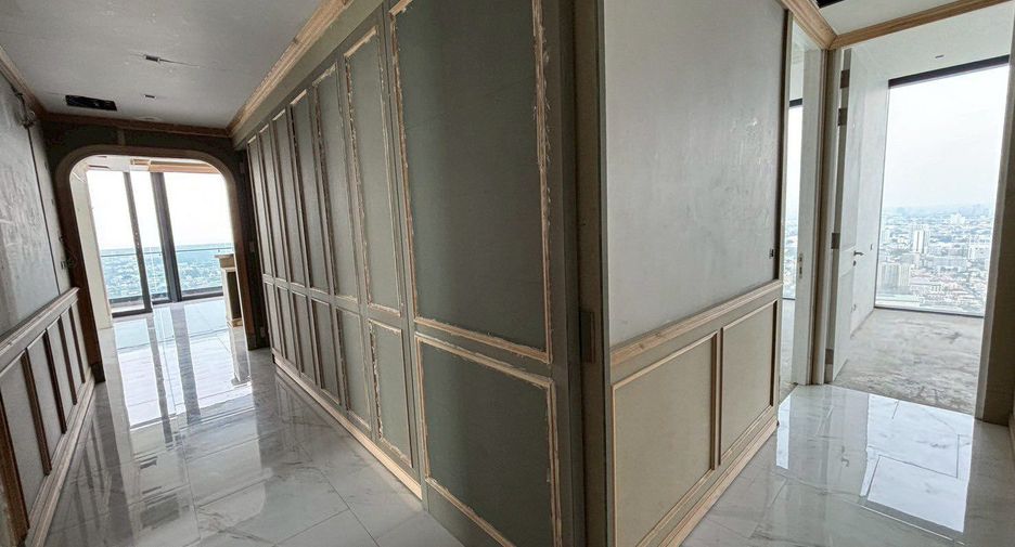 For sale 5 bedrooms condo in Bang Kho Laem, Bangkok