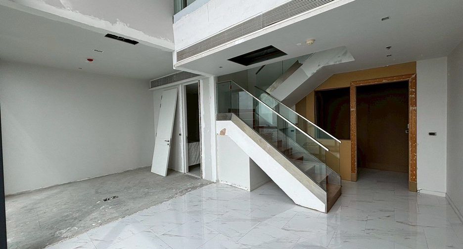 For sale 5 bedrooms condo in Bang Kho Laem, Bangkok