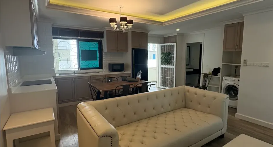 For rent 2 bedrooms condo in Phra Khanong, Bangkok