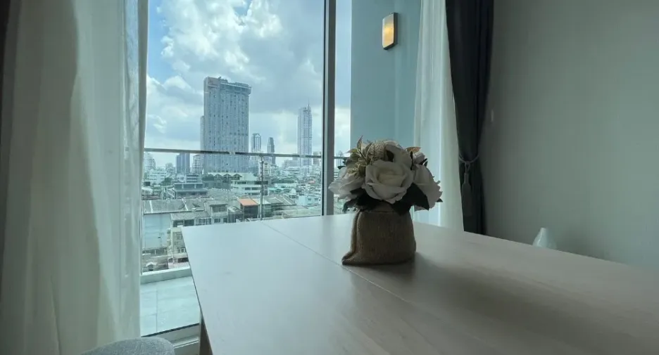 For rent 1 bed condo in Bang Rak, Bangkok
