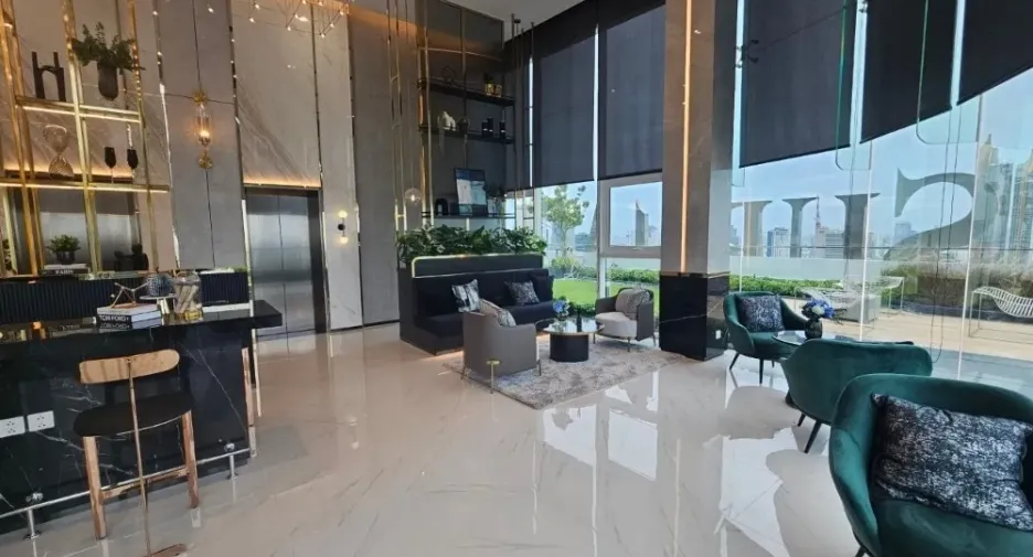 For rent 1 bed condo in Bang Rak, Bangkok