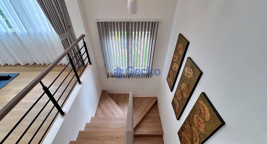 For rent 3 bedrooms house in East Pattaya, Pattaya