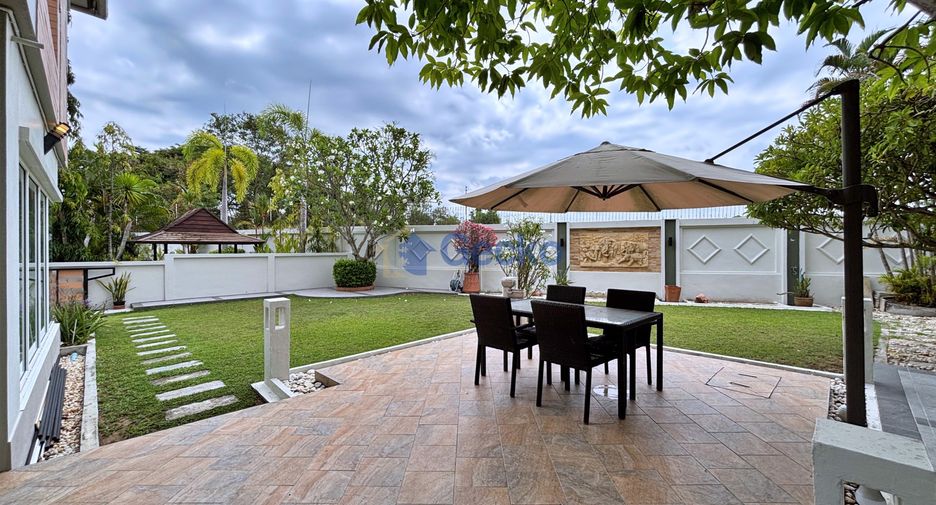 For rent 3 bedrooms house in East Pattaya, Pattaya