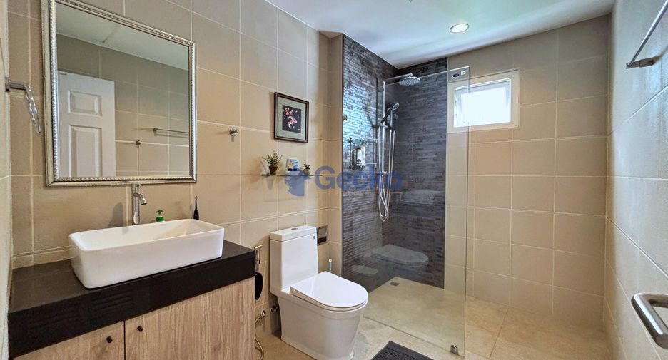 For rent 3 bedrooms house in East Pattaya, Pattaya