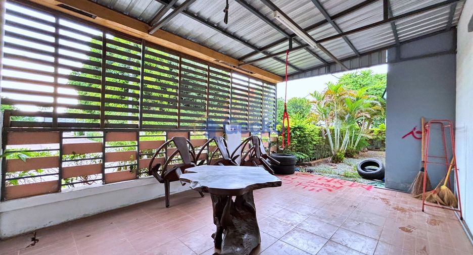 For sale 3 bedrooms house in East Pattaya, Pattaya