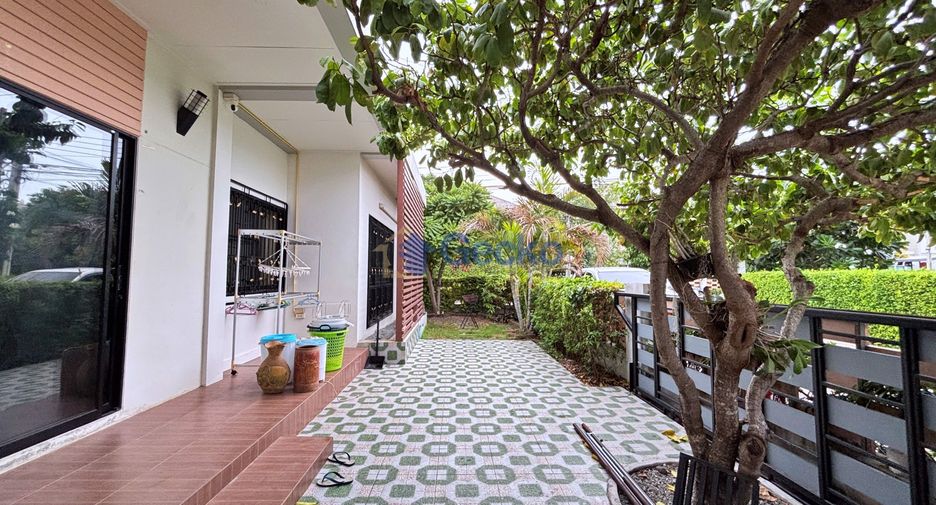 For sale 3 bedrooms house in East Pattaya, Pattaya