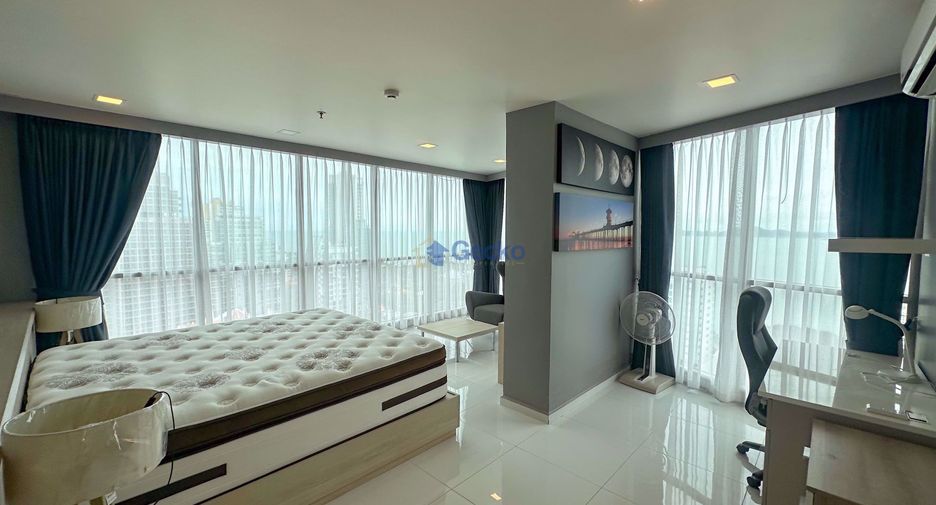 For sale 2 bedrooms condo in Pratumnak, Pattaya