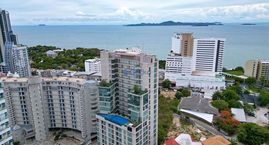 For sale 2 bedrooms condo in Pratumnak, Pattaya