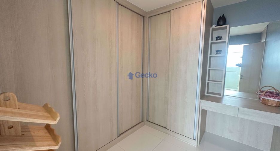 For sale 2 bedrooms condo in Pratumnak, Pattaya