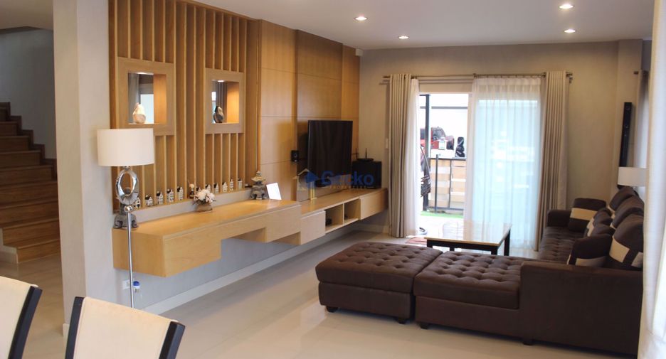 For sale 3 bedrooms house in East Pattaya, Pattaya