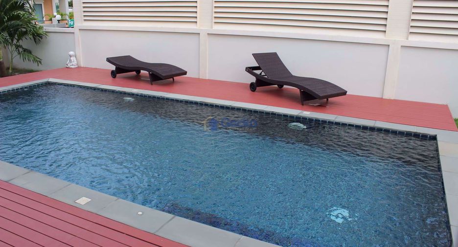 For sale 3 bedrooms house in East Pattaya, Pattaya