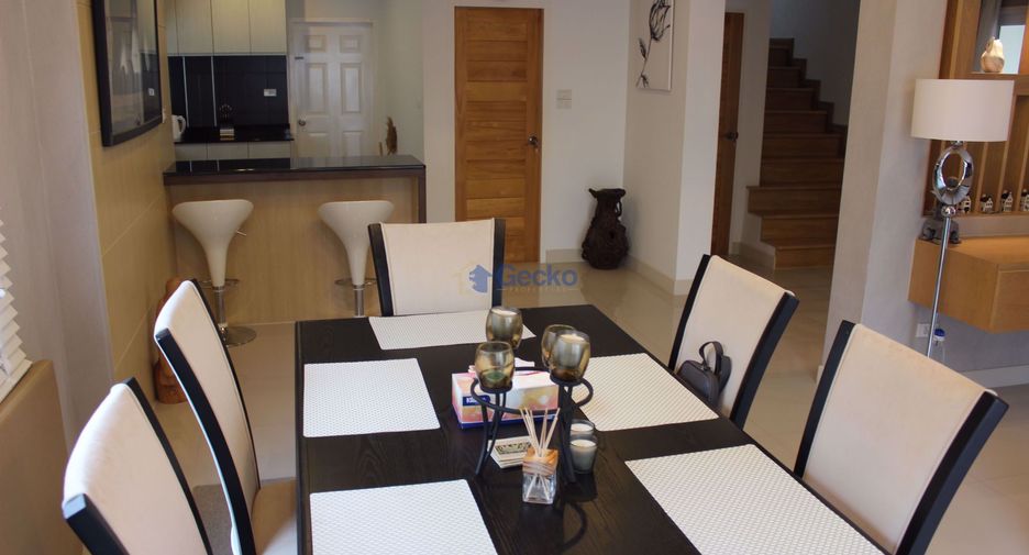 For sale 3 bedrooms house in East Pattaya, Pattaya