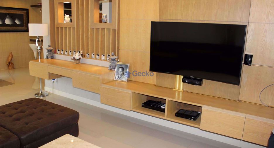 For sale 3 bedrooms house in East Pattaya, Pattaya