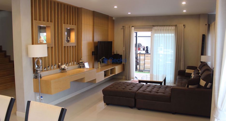 For sale 3 bedrooms house in East Pattaya, Pattaya