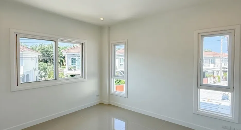 For sale 4 bedrooms house in Mueang Phuket, Phuket
