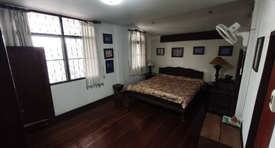 For rent 3 bedrooms house in Mueang Chiang Mai, Chiang Mai